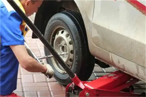 萝北附近拖车24小时服务热线电话