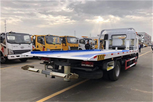 萝北汽车救援补胎