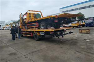 萝北同城汽车补胎